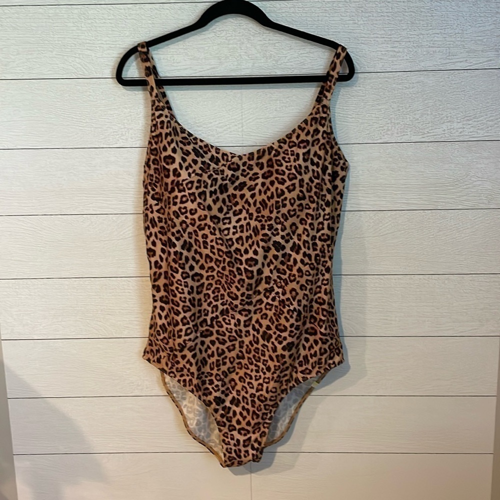 Summersalt Women's The Marina Swim One piece in Leopard SZ 18 Long Torso